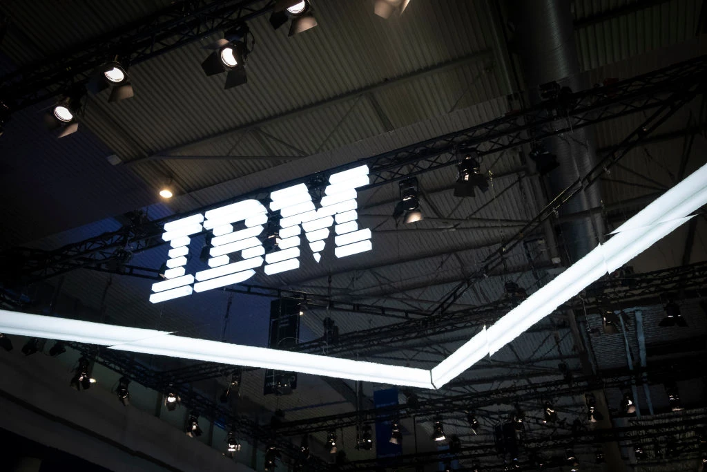 IBM 与 OpenAI 达成合作，加速企业级 AI 落地