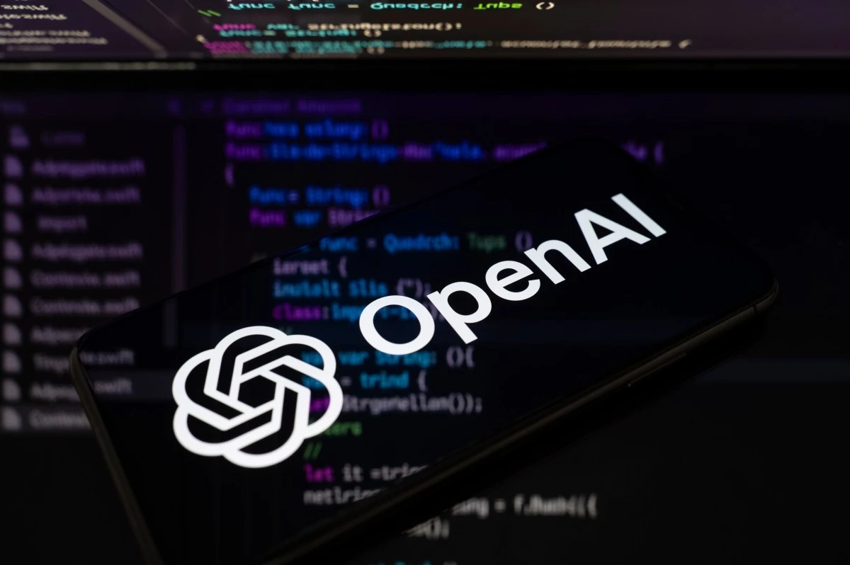 OpenAI Astra 模型即将发布：首个达到网络安全关键门槛的 LLM，能自主发现零日漏洞