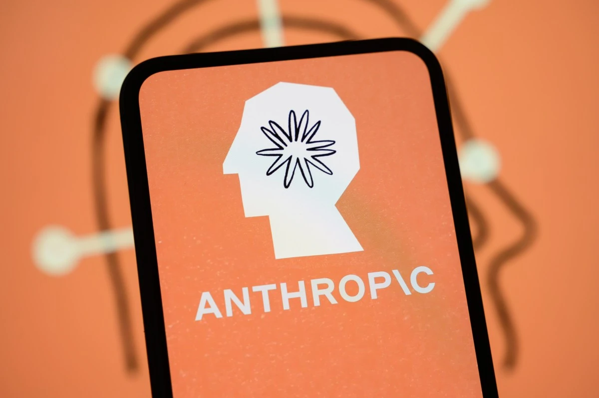 Anthropic报告显示初级岗位减少员工会议时间增加